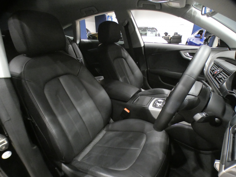 アウディ A7 【☆ｷｬﾝﾍﾟｰﾝ価格　車検整備付!】A7ｽﾎﾟｰﾂﾊﾞｯｸ 2.0TFSIｸﾜﾄﾛ ｱｼｽﾀﾝｽPKG　後期 追ACC ﾚｰﾝ&ｻｲﾄﾞｱｼｽﾄ 衝突軽減 黒革 ﾋｰﾀｰ MMIﾅﾋﾞTV Bｶﾒﾗ PDC LEDﾗｲﾄ Rﾀﾞｲﾅﾐｯｸﾀｰﾝ ｵｰﾄﾃｰﾙｹﾞｰﾄ　2年保証