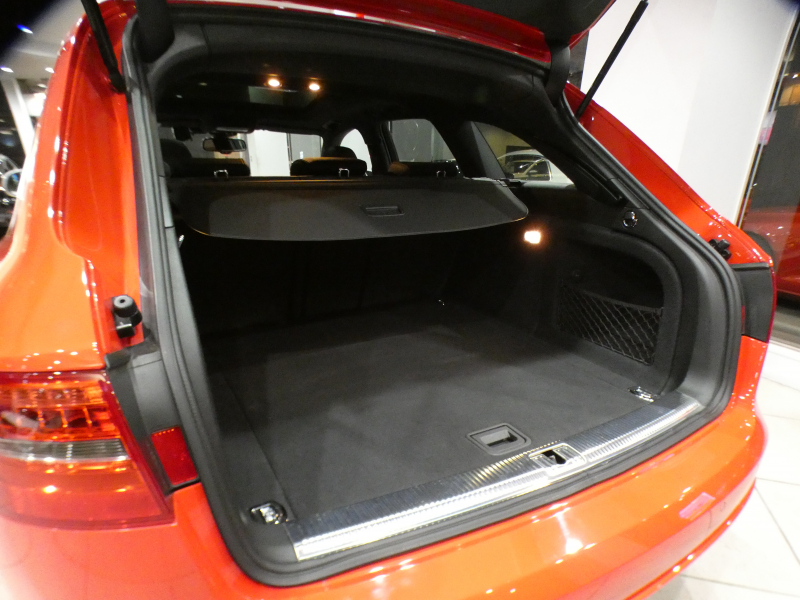 アウディ RS4アバント RS4ｱﾊﾞﾝﾄ 4.2FSIｸﾜﾄﾛ　ADVｷｰ 追ACC ﾚｰﾝ&ｻｲﾄﾞｱｼｽﾄ 衝突軽減 黒革Sｽﾎﾟｰﾂｼｰﾄ ﾊﾟﾉﾗﾏSR MMIﾅﾋﾞTV B&Oｻｳﾝﾄﾞ Bｶﾒﾗ PDC ｷｾﾉﾝ RS専用ｴｸｽﾃﾘｱ&20AW 可変ﾏﾌﾗｰ 450ps　2年保証