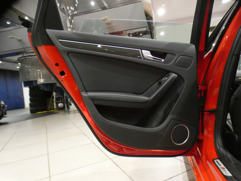 アウディ RS4アバント RS4ｱﾊﾞﾝﾄ 4.2FSIｸﾜﾄﾛ　ADVｷｰ 追ACC ﾚｰﾝ&ｻｲﾄﾞｱｼｽﾄ 衝突軽減 黒革Sｽﾎﾟｰﾂｼｰﾄ ﾊﾟﾉﾗﾏSR MMIﾅﾋﾞTV B&Oｻｳﾝﾄﾞ Bｶﾒﾗ PDC ｷｾﾉﾝ RS専用ｴｸｽﾃﾘｱ&20AW 可変ﾏﾌﾗｰ 450ps　2年保証