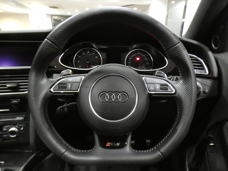 アウディ RS4アバント RS4ｱﾊﾞﾝﾄ 4.2FSIｸﾜﾄﾛ　ADVｷｰ 追ACC ﾚｰﾝ&ｻｲﾄﾞｱｼｽﾄ 衝突軽減 黒革Sｽﾎﾟｰﾂｼｰﾄ ﾊﾟﾉﾗﾏSR MMIﾅﾋﾞTV B&Oｻｳﾝﾄﾞ Bｶﾒﾗ PDC ｷｾﾉﾝ RS専用ｴｸｽﾃﾘｱ&20AW 可変ﾏﾌﾗｰ 450ps　2年保証