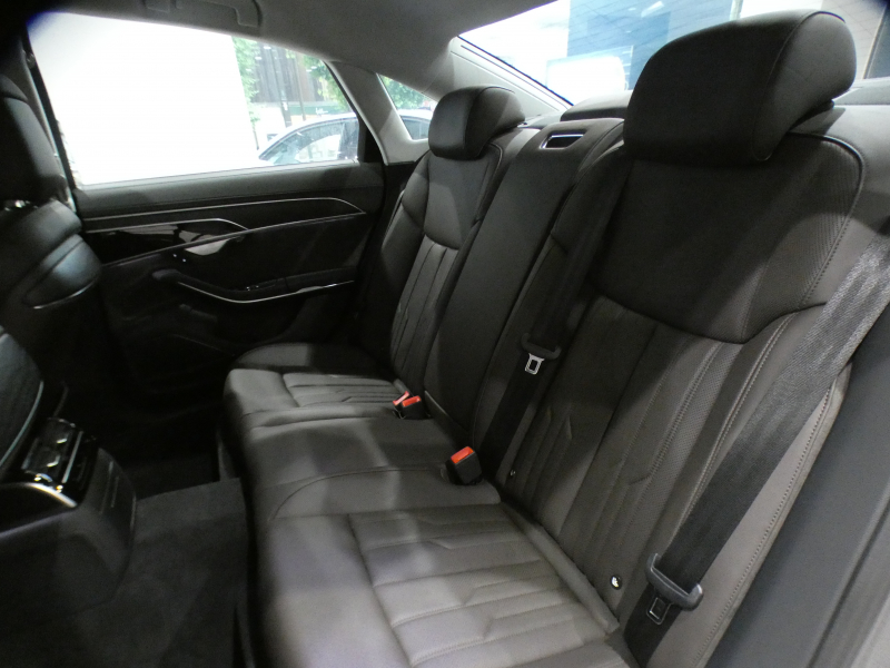 アウディ A8 A8 60TFSI ｸﾜﾄﾛ　ADVｷｰ Dｱｼｽﾄ 追ACC ｱｳﾃﾞｨﾌﾟﾚｾﾝｽ 茶革 ﾋｰﾀｰ&ﾍﾞﾝﾁﾚｰﾀｰ ﾏｯｻｰｼﾞ機能 ﾀｯﾁP対応MMIﾅﾋﾞ 全周囲ｶﾒﾗ PDC ﾍｯﾄﾞｱｯﾌﾟDSP B&Oｻｳﾝﾄﾞ HDﾏﾄﾘｸｽLEDﾗｲﾄ ｴｱｻｽﾍﾟﾝｼｮﾝ 20AW　2年保証