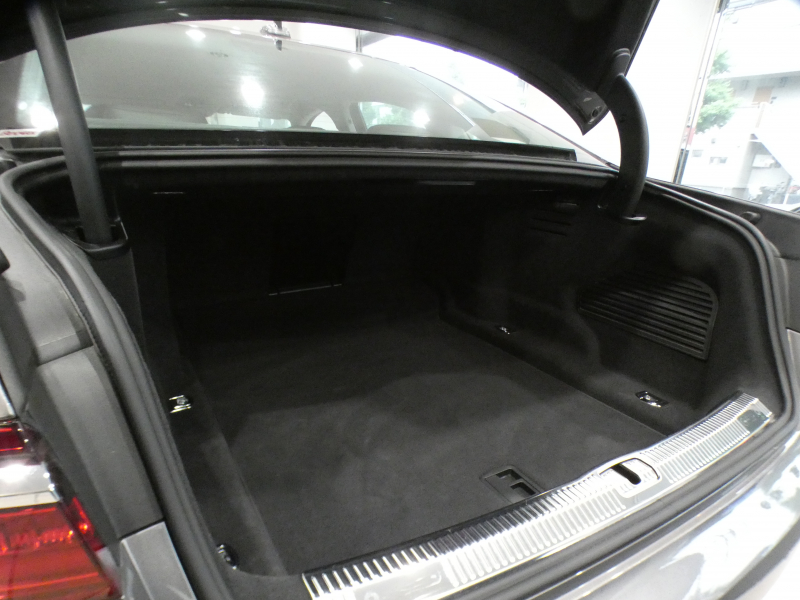 アウディ A8 A8 60TFSI ｸﾜﾄﾛ　ADVｷｰ Dｱｼｽﾄ 追ACC ｱｳﾃﾞｨﾌﾟﾚｾﾝｽ 茶革 ﾋｰﾀｰ&ﾍﾞﾝﾁﾚｰﾀｰ ﾏｯｻｰｼﾞ機能 ﾀｯﾁP対応MMIﾅﾋﾞ 全周囲ｶﾒﾗ PDC ﾍｯﾄﾞｱｯﾌﾟDSP B&Oｻｳﾝﾄﾞ HDﾏﾄﾘｸｽLEDﾗｲﾄ ｴｱｻｽﾍﾟﾝｼｮﾝ 20AW　2年保証