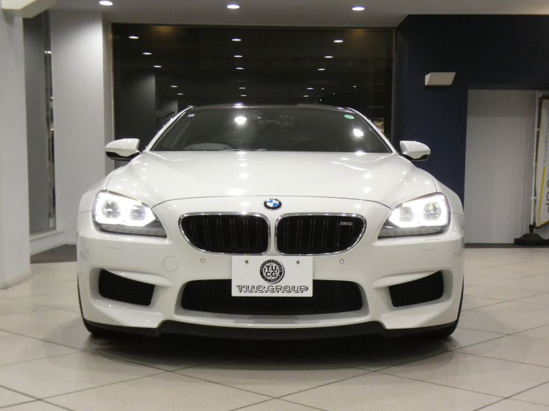 BMW Mシリーズ M6ｸｰﾍﾟ　ｺﾝﾌｫA 黒革 ﾋｰﾀｰ ｶｰﾎﾞﾝR iﾄﾞﾗｲﾌﾞﾅﾋﾞ(CIC) BTｵｰﾃﾞｨｵ Bｶﾒﾗ&ﾌﾛﾝﾄｶﾒﾗ PDC ﾍｯﾄﾞｱｯﾌﾟDSP LEDﾗｲﾄ 専用ｴｸｽﾃﾘｱ&20AW 560ps　2年保証