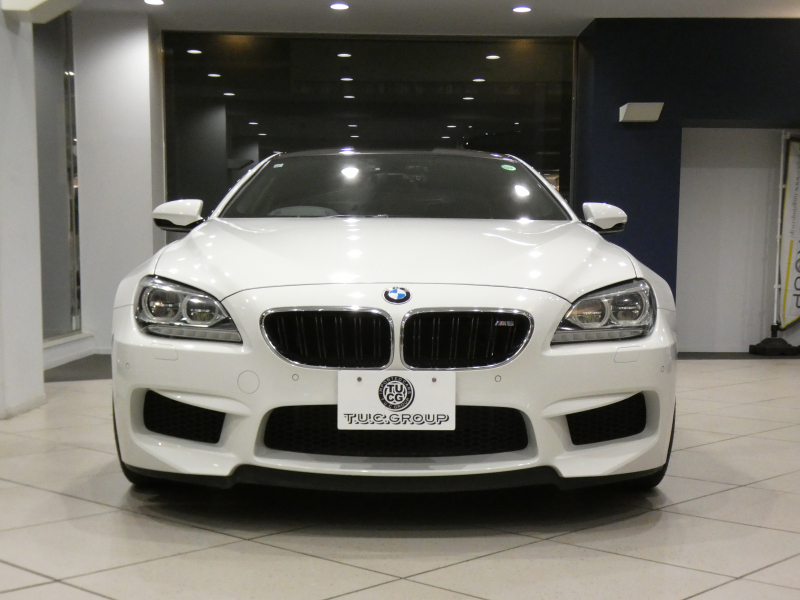 BMW Mシリーズ M6ｸｰﾍﾟ　ｺﾝﾌｫA 黒革 ﾋｰﾀｰ ｶｰﾎﾞﾝR iﾄﾞﾗｲﾌﾞﾅﾋﾞ(CIC) BTｵｰﾃﾞｨｵ Bｶﾒﾗ&ﾌﾛﾝﾄｶﾒﾗ PDC ﾍｯﾄﾞｱｯﾌﾟDSP LEDﾗｲﾄ 専用ｴｸｽﾃﾘｱ&20AW 560ps　2年保証