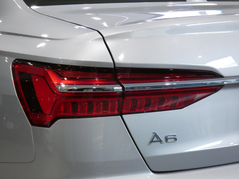 アウディ A6 A6 55TFSIｸﾜﾄﾛ Sﾗｲﾝ　ADVｷｰ Dｱｼｽﾄ 追ACC ｱｳﾃﾞｨﾌﾟﾚｾﾝｽ 灰革 ﾋｰﾀｰ ﾊﾟﾉﾗﾏSR ﾀｯﾁP対応MMIﾅﾋﾞ Bｶﾒﾗ PDC HDﾏﾄﾘｸｽLEDﾗｲﾄ Sﾗｲﾝｴｸｽﾃﾘｱ OP21AW　2年保証