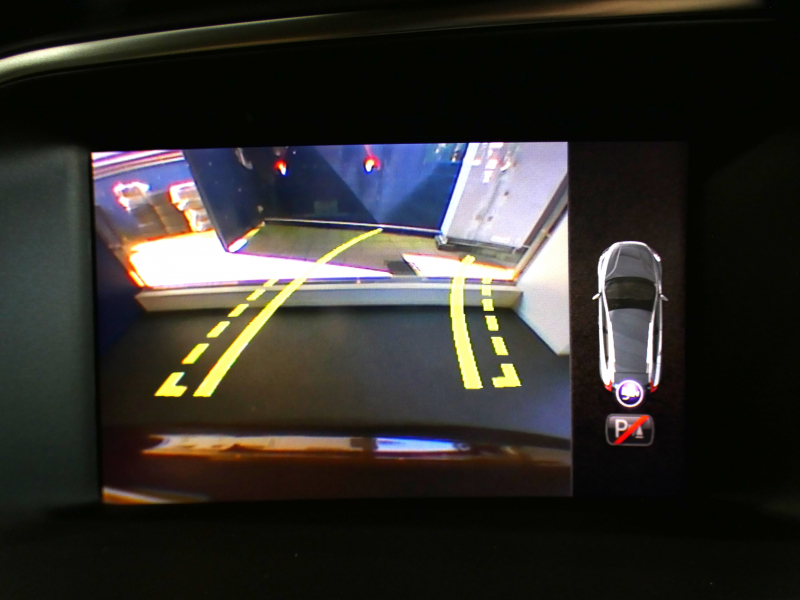 ボルボ V40 V40ｸﾛｽｶﾝﾄﾘｰ T5 AWD ｻﾏﾑ　追ACC･LKA･LCMA 茶革 ﾋｰﾀｰ 7ｲﾝﾁHDDﾅﾋﾞTV ﾌﾟﾚﾐｱﾑｻｳﾝﾄﾞ Bｶﾒﾗ LEDﾗｲﾄ ﾄﾞﾗﾚｺ 専用ｴｸｽﾃﾘｱ&18AW　2年保証