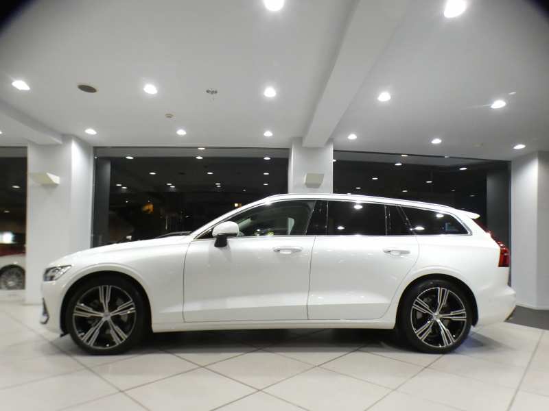 ボルボ V60 V60 T5ｲﾝｽｸﾘﾌﾟｼｮﾝ ﾌﾟﾗｽPKG　1ｵｰﾅｰ 追ACC･LKA･ LCMA ｽﾃｱﾋｰﾀｰ 白革 全席ﾋｰﾀｰ ﾍﾞﾝﾁﾚｰﾀｰ ﾏｯｻｰｼﾞ機能 ﾊﾟﾉﾗﾏSR ﾀｯﾁｽｸﾘｰﾝHDDﾅﾋﾞTV harman/K 全周ｶﾒﾗ ﾍｯﾄﾞｱｯﾌﾟDSP LEDﾗｲﾄ ｵｰﾄﾃｰﾙｹﾞｰﾄ 19AW　2年保証