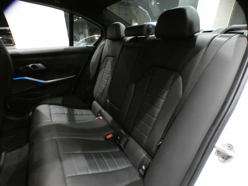 BMW 3シリーズ M340i xDrive ｲﾉﾍﾞｰｼｮﾝPKG　Dｱｼｽﾄ 追ACC ﾚｰﾝCHW 衝突軽減 黒革Mｽﾎﾟｰﾂｼｰﾄ ﾋｰﾀｰ iﾄﾞﾗｲﾌﾞﾅﾋﾞ(第7世代) harmank ﾜｲﾔﾚｽCH ﾍｯﾄﾞｱｯﾌﾟDSP 全周ｶﾒﾗ PDC ﾚｰｻﾞｰﾗｲﾄ ｵｰﾄﾄﾗﾝｸ 専用ｴｸｽﾃﾘｱ&19AW 387ps　2年保証