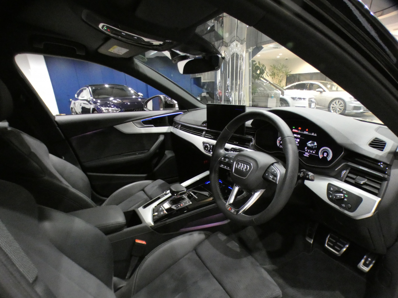 アウディ A4アバント A4ｱﾊﾞﾝﾄ 35TDI Sﾗｲﾝ ｺﾝﾌｫｰﾄPKG　1ｵｰﾅｰ 追ACC ﾚｰﾝ&ｻｲﾄﾞｱｼｽﾄ 半革 ﾀｯﾁｽｸﾘｰﾝMMIﾅﾋﾞTV 全周囲ｶﾒﾗ PDC ﾏﾄﾘｸｽLED ｵｰﾄﾃｰﾙｹﾞｰﾄ Sﾗｲﾝｴｸｽﾃﾘｱ&18AW　2年保証