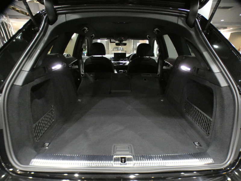 アウディ A4アバント A4ｱﾊﾞﾝﾄ 35TDI Sﾗｲﾝ ｺﾝﾌｫｰﾄPKG　1ｵｰﾅｰ 追ACC ﾚｰﾝ&ｻｲﾄﾞｱｼｽﾄ 半革 ﾀｯﾁｽｸﾘｰﾝMMIﾅﾋﾞTV 全周囲ｶﾒﾗ PDC ﾏﾄﾘｸｽLED ｵｰﾄﾃｰﾙｹﾞｰﾄ Sﾗｲﾝｴｸｽﾃﾘｱ&18AW　2年保証