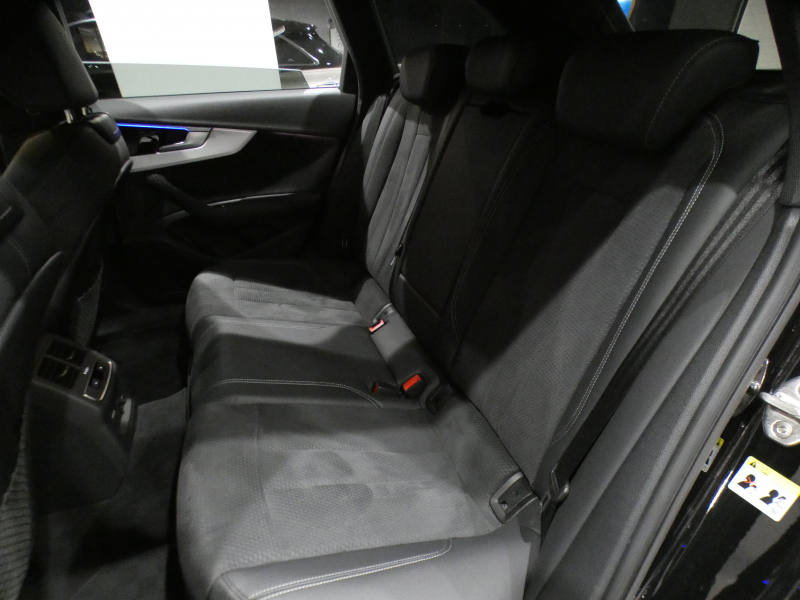 アウディ A4アバント A4ｱﾊﾞﾝﾄ 35TDI Sﾗｲﾝ ｺﾝﾌｫｰﾄPKG　1ｵｰﾅｰ 追ACC ﾚｰﾝ&ｻｲﾄﾞｱｼｽﾄ 半革 ﾀｯﾁｽｸﾘｰﾝMMIﾅﾋﾞTV 全周囲ｶﾒﾗ PDC ﾏﾄﾘｸｽLED ｵｰﾄﾃｰﾙｹﾞｰﾄ Sﾗｲﾝｴｸｽﾃﾘｱ&18AW　2年保証