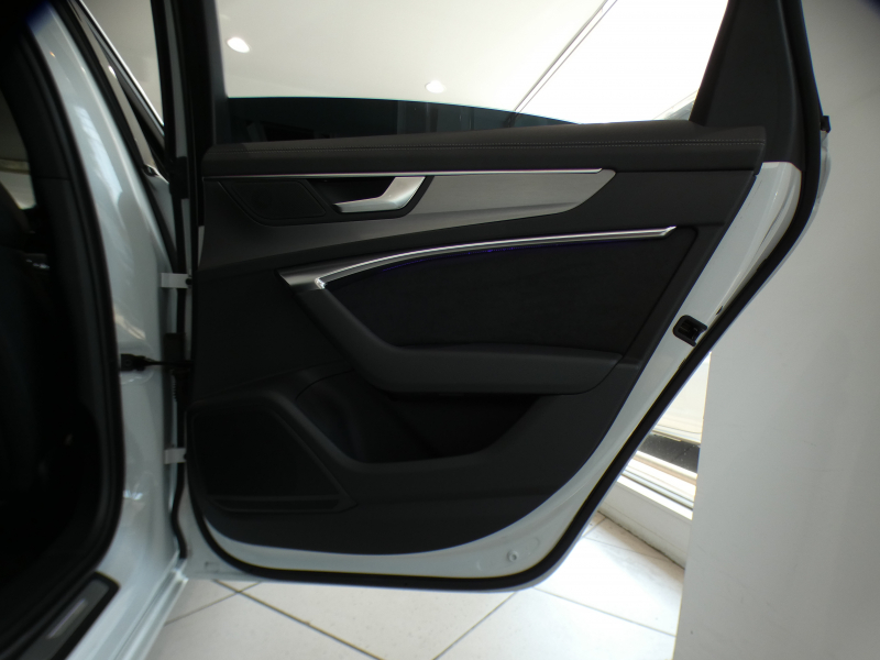 アウディ A6 A6 40TDIｸﾜﾄﾛ Sﾗｲﾝ ﾊﾟｰｸｱｼｽﾄPKG　ADVｷｰ Dｱｼｽﾄ 追ACC ﾚｰﾝ&ｻｲﾄﾞｱｼｽﾄ 衝突軽減 黒革 ﾋｰﾀｰ ﾀｯﾁP対応MMIﾅﾋﾞ 全周囲ｶﾒﾗ PDC HDﾏﾄﾘｸｽLED ｵｰﾄﾄﾗﾝｸ Sﾗｲﾝｴｸｽﾃﾘｱ&19AW　2年保証