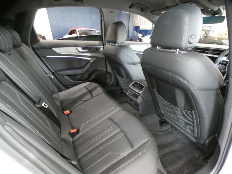 アウディ A6 A6 40TDIｸﾜﾄﾛ Sﾗｲﾝ ﾊﾟｰｸｱｼｽﾄPKG　ADVｷｰ Dｱｼｽﾄ 追ACC ﾚｰﾝ&ｻｲﾄﾞｱｼｽﾄ 衝突軽減 黒革 ﾋｰﾀｰ ﾀｯﾁP対応MMIﾅﾋﾞ 全周囲ｶﾒﾗ PDC HDﾏﾄﾘｸｽLED ｵｰﾄﾄﾗﾝｸ Sﾗｲﾝｴｸｽﾃﾘｱ&19AW　2年保証