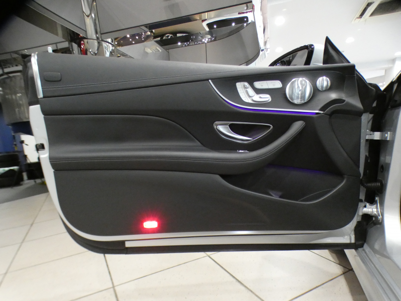 メルセデスベンツ Eクラス E200ｶﾌﾞﾘｵﾚ ｽﾎﾟｰﾂ ﾚｻﾞｰPKG　1ｵｰﾅｰ 黒革/黒幌 ﾋｰﾀｰ&ｴｱｽｶｰﾌ ﾅﾋﾞTV ﾌﾞﾙﾒｽﾀｰ 全周囲ｶﾒﾗ PTS ﾍｯﾄﾞｱｯﾌﾟDSP ﾏﾙﾁﾋﾞｰﾑLED ｱﾝﾋﾞｴﾝﾄﾗｲﾄ AMGｽﾀｲﾘﾝｸﾞ&19AW　2年保証