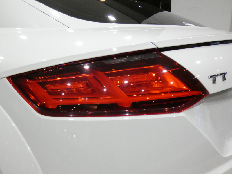 アウディ TTクーペ TTｸｰﾍﾟ 2.0TFSI Sﾗｲﾝ&ｱｼｽﾀﾝｽPKGｱﾄﾞﾊﾞﾝｽﾄ　ADVｷｰ ﾚｰﾝ&ｻｲﾄﾞｱｼｽﾄ ｸﾙｺﾝ 半革 MMIﾅﾋﾞTV Bｶﾒﾗ PDC ﾊﾞｰﾁｬﾙCP LEDﾗｲﾄ Sﾗｲﾝｴｸｽﾃﾘｱ&18AW　2年保証