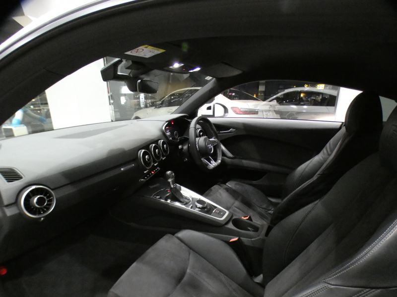 アウディ TTクーペ TTｸｰﾍﾟ 2.0TFSI Sﾗｲﾝ&ｱｼｽﾀﾝｽPKGｱﾄﾞﾊﾞﾝｽﾄ　ADVｷｰ ﾚｰﾝ&ｻｲﾄﾞｱｼｽﾄ ｸﾙｺﾝ 半革 MMIﾅﾋﾞTV Bｶﾒﾗ PDC ﾊﾞｰﾁｬﾙCP LEDﾗｲﾄ Sﾗｲﾝｴｸｽﾃﾘｱ&18AW　2年保証