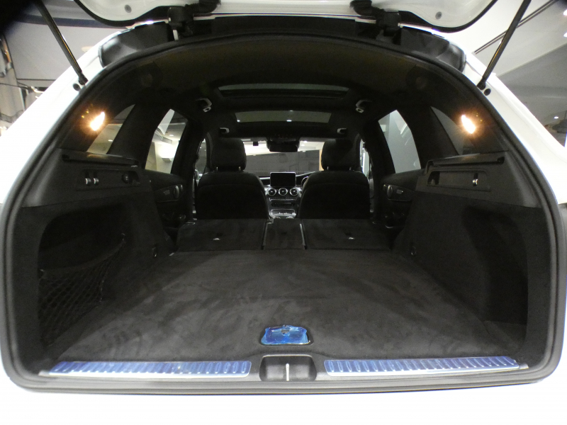 AMG GLC GLC43 4MATIC ﾚｻﾞｰｴｸｽｸﾙｰｼﾌﾞPKG　ｷｰﾚｽｺﾞｰ 黒革 ﾋｰﾀｰ ﾊﾟﾉﾗﾏSR ﾅﾋﾞTV ﾌﾞﾙﾒｽﾀｰ 全周囲ｶﾒﾗ PTS ﾍｯﾄﾞｱｯﾌﾟDSP LEDﾗｲﾄ ｻｲﾄﾞﾗﾝﾆﾝｸﾞﾎﾞｰﾄﾞ 専用ｴｸｽﾃﾘｱ&20AW 367ps　2年保証