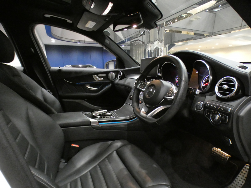 AMG GLC GLC43 4MATIC ﾚｻﾞｰｴｸｽｸﾙｰｼﾌﾞPKG　ｷｰﾚｽｺﾞｰ 黒革 ﾋｰﾀｰ ﾊﾟﾉﾗﾏSR ﾅﾋﾞTV ﾌﾞﾙﾒｽﾀｰ 全周囲ｶﾒﾗ PTS ﾍｯﾄﾞｱｯﾌﾟDSP LEDﾗｲﾄ ｻｲﾄﾞﾗﾝﾆﾝｸﾞﾎﾞｰﾄﾞ 専用ｴｸｽﾃﾘｱ&20AW 367ps　2年保証