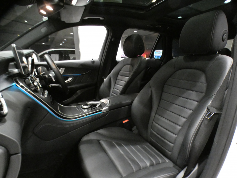 AMG GLC GLC43 4MATIC ﾚｻﾞｰｴｸｽｸﾙｰｼﾌﾞPKG　ｷｰﾚｽｺﾞｰ 黒革 ﾋｰﾀｰ ﾊﾟﾉﾗﾏSR ﾅﾋﾞTV ﾌﾞﾙﾒｽﾀｰ 全周囲ｶﾒﾗ PTS ﾍｯﾄﾞｱｯﾌﾟDSP LEDﾗｲﾄ ｻｲﾄﾞﾗﾝﾆﾝｸﾞﾎﾞｰﾄﾞ 専用ｴｸｽﾃﾘｱ&20AW 367ps　2年保証