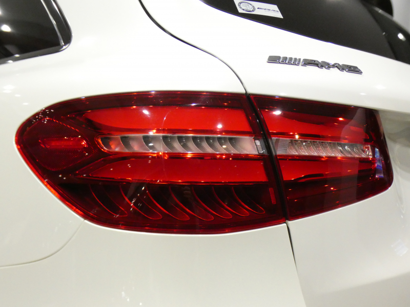 AMG GLC GLC43 4MATIC ﾚｻﾞｰｴｸｽｸﾙｰｼﾌﾞPKG　ｷｰﾚｽｺﾞｰ 黒革 ﾋｰﾀｰ ﾊﾟﾉﾗﾏSR ﾅﾋﾞTV ﾌﾞﾙﾒｽﾀｰ 全周囲ｶﾒﾗ PTS ﾍｯﾄﾞｱｯﾌﾟDSP LEDﾗｲﾄ ｻｲﾄﾞﾗﾝﾆﾝｸﾞﾎﾞｰﾄﾞ 専用ｴｸｽﾃﾘｱ&20AW 367ps　2年保証