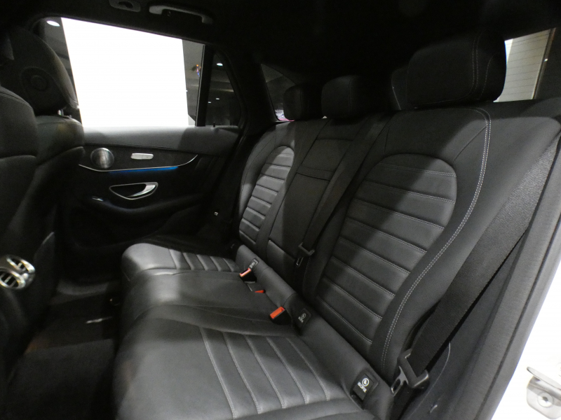 AMG GLC GLC43 4MATIC ﾚｻﾞｰｴｸｽｸﾙｰｼﾌﾞPKG　ｷｰﾚｽｺﾞｰ 黒革 ﾋｰﾀｰ ﾊﾟﾉﾗﾏSR ﾅﾋﾞTV ﾌﾞﾙﾒｽﾀｰ 全周囲ｶﾒﾗ PTS ﾍｯﾄﾞｱｯﾌﾟDSP LEDﾗｲﾄ ｻｲﾄﾞﾗﾝﾆﾝｸﾞﾎﾞｰﾄﾞ 専用ｴｸｽﾃﾘｱ&20AW 367ps　2年保証