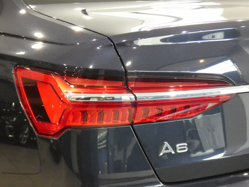 アウディ A6 A6 40TDIｸﾜﾄﾛ Sﾗｲﾝ ﾊﾟｰｸｱｼｽﾄPKG　ADVｷｰ Dｱｼｽﾄ 追ACC ﾚｰﾝ&ｻｲﾄﾞｱｼｽﾄ 衝突軽減 ｸﾞﾚｰ革 ﾋｰﾀｰ ﾀｯﾁP対応MMIﾅﾋﾞ 全周囲ｶﾒﾗ PDC HDﾏﾄﾘｸｽLED ｵｰﾄﾄﾗﾝｸ Sﾗｲﾝｴｸｽﾃﾘｱ&19AW　2年保証