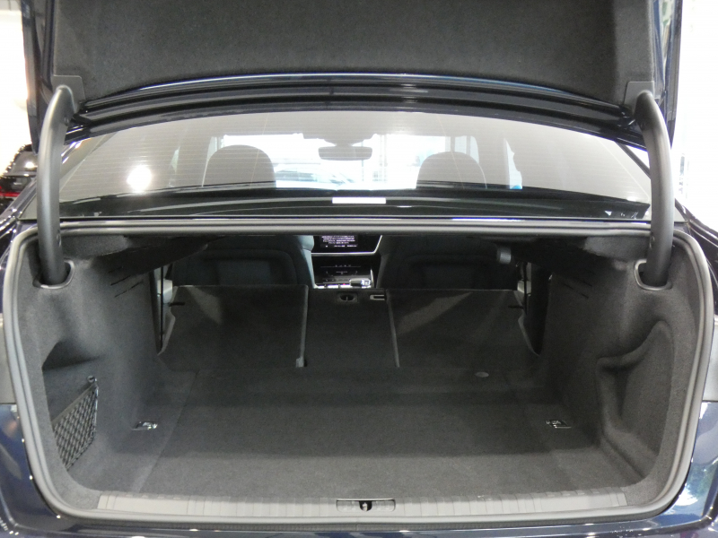 アウディ A6 A6 40TDIｸﾜﾄﾛ Sﾗｲﾝ ﾊﾟｰｸｱｼｽﾄPKG　ADVｷｰ Dｱｼｽﾄ 追ACC ﾚｰﾝ&ｻｲﾄﾞｱｼｽﾄ 衝突軽減 ｸﾞﾚｰ革 ﾋｰﾀｰ ﾀｯﾁP対応MMIﾅﾋﾞ 全周囲ｶﾒﾗ PDC HDﾏﾄﾘｸｽLED ｵｰﾄﾄﾗﾝｸ Sﾗｲﾝｴｸｽﾃﾘｱ&19AW　2年保証