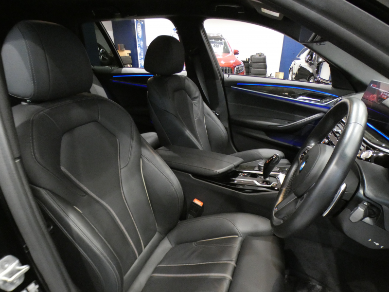 BMW 5シリーズ 【ｷｬﾝﾍﾟｰﾝ価格】523dﾂｰﾘﾝｸﾞ Xﾄﾞﾗｲﾌﾞ Mｽﾎﾟｰﾂ　後期 ｺﾝﾌｫA 追ACC ﾚｰﾝDW ﾚｰﾝCHW 衝突軽減 黒革 ﾋｰﾀｰ iﾄﾞﾗｲﾌﾞﾅﾋﾞ(第7世代) ﾗｲﾌﾞCP ﾜｲﾔﾚｽCH Bｶﾒﾗ PDC LEDﾗｲﾄ Mｽﾎﾟｰﾂｴｱﾛ&19AW　2年保証