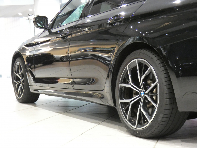BMW 5シリーズ 【ｷｬﾝﾍﾟｰﾝ価格】523dﾂｰﾘﾝｸﾞ Xﾄﾞﾗｲﾌﾞ Mｽﾎﾟｰﾂ　後期 ｺﾝﾌｫA 追ACC ﾚｰﾝDW ﾚｰﾝCHW 衝突軽減 黒革 ﾋｰﾀｰ iﾄﾞﾗｲﾌﾞﾅﾋﾞ(第7世代) ﾗｲﾌﾞCP ﾜｲﾔﾚｽCH Bｶﾒﾗ PDC LEDﾗｲﾄ Mｽﾎﾟｰﾂｴｱﾛ&19AW　2年保証