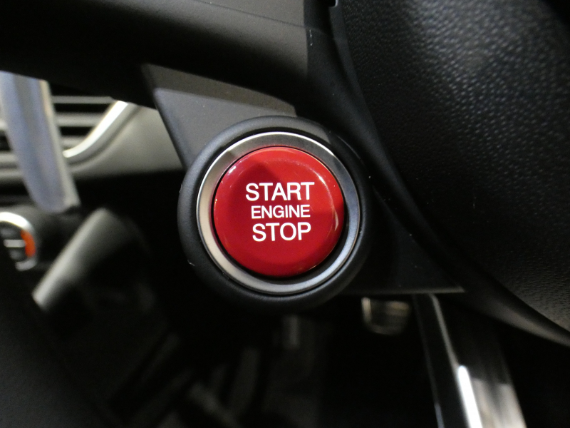 アルファロメオ ジュリア ｼﾞｭﾘｱ ｸｱﾄﾞﾘﾌｫﾘｵ　追ACC ﾚｰﾝﾃﾞｨﾊﾟｰﾁｬｰ&ﾌﾞﾗｲﾝﾄﾞｽﾎﾟｯﾄ 黒半革 Connectｼｽﾃﾑ ｱﾝﾄﾞﾛｲﾄﾞｵｰﾄ harman/Kardon ｷｾﾉﾝ 専用ｴｸｽﾃﾘｱ&19AW ﾀﾞｳﾝｻｽ EBM 可変ﾏﾌﾗｰ 510ps　2年保証