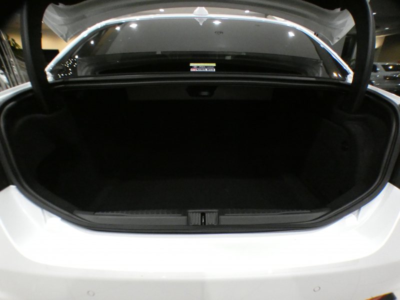 アルファロメオ ジュリア ｼﾞｭﾘｱ ｸｱﾄﾞﾘﾌｫﾘｵ　追ACC ﾚｰﾝﾃﾞｨﾊﾟｰﾁｬｰ&ﾌﾞﾗｲﾝﾄﾞｽﾎﾟｯﾄ 黒半革 Connectｼｽﾃﾑ ｱﾝﾄﾞﾛｲﾄﾞｵｰﾄ harman/Kardon ｷｾﾉﾝ 専用ｴｸｽﾃﾘｱ&19AW ﾀﾞｳﾝｻｽ EBM 可変ﾏﾌﾗｰ 510ps　2年保証