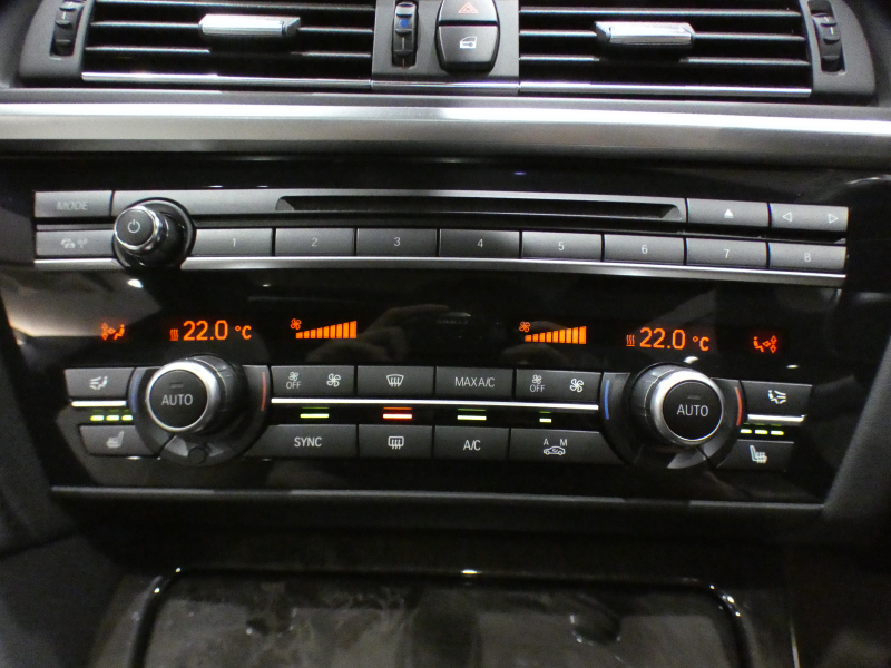 BMW 6シリーズ 640iｸｰﾍﾟ Mｽﾎﾟｰﾂ　後期最終 ｺﾝﾌｫA 追ACC ﾚｰﾝCHW 衝突軽減 白革 ｻﾝﾙｰﾌ iﾄﾞﾗｲﾌﾞﾅﾋﾞ(NBT-EVO2) Bｶﾒﾗ PDC DSPﾒｰﾀｰ ﾍｯﾄﾞｱｯﾌﾟDSP LEDﾗｲﾄ Mｽﾎﾟｰﾂｴｱﾛ Mﾊﾟﾌｫ20ｲﾝﾁAW　2年保証