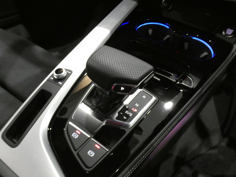 アウディ A5 A5ｽﾎﾟｰﾂﾊﾞｯｸ 40TDIｸﾜﾄﾛ Sﾗｲﾝ　1ｵｰﾅｰ 後期 追ACC ﾚｰﾝ&ｻｲﾄﾞｱｼｽﾄ 衝突軽減 半革 全席ﾋｰﾀｰ ﾀｯﾁP対応MMIﾅﾋﾞ ﾊﾞｰﾁｬﾙCP+ 全周囲ｶﾒﾗ PDC ﾏﾄﾘｸｽLED ｱﾝﾋﾞｴﾝﾄﾗｲﾄ Sﾗｲﾝｴｸｽﾃﾘｱ&18AW　2年保証