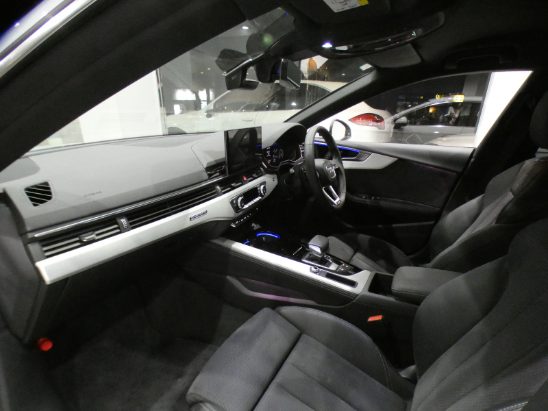 アウディ A5 A5ｽﾎﾟｰﾂﾊﾞｯｸ 40TDIｸﾜﾄﾛ Sﾗｲﾝ　1ｵｰﾅｰ 後期 追ACC ﾚｰﾝ&ｻｲﾄﾞｱｼｽﾄ 衝突軽減 半革 全席ﾋｰﾀｰ ﾀｯﾁP対応MMIﾅﾋﾞ ﾊﾞｰﾁｬﾙCP+ 全周囲ｶﾒﾗ PDC ﾏﾄﾘｸｽLED ｱﾝﾋﾞｴﾝﾄﾗｲﾄ Sﾗｲﾝｴｸｽﾃﾘｱ&18AW　2年保証