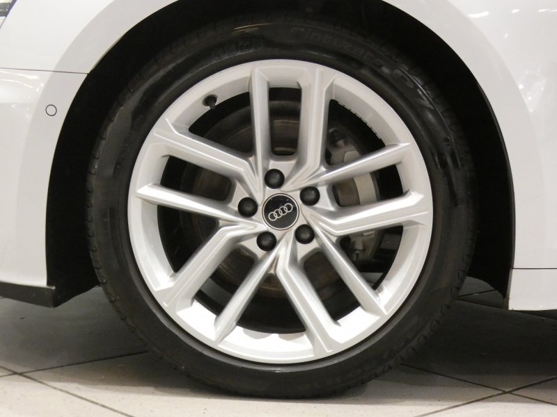 アウディ A5 A5ｽﾎﾟｰﾂﾊﾞｯｸ 40TDIｸﾜﾄﾛ Sﾗｲﾝ　1ｵｰﾅｰ 後期 追ACC ﾚｰﾝ&ｻｲﾄﾞｱｼｽﾄ 衝突軽減 半革 全席ﾋｰﾀｰ ﾀｯﾁP対応MMIﾅﾋﾞ ﾊﾞｰﾁｬﾙCP+ 全周囲ｶﾒﾗ PDC ﾏﾄﾘｸｽLED ｱﾝﾋﾞｴﾝﾄﾗｲﾄ Sﾗｲﾝｴｸｽﾃﾘｱ&18AW　2年保証