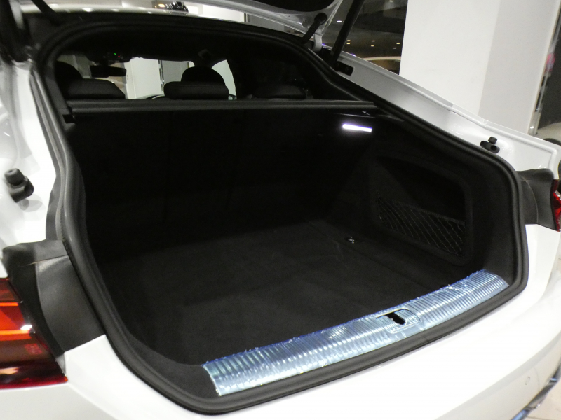 アウディ A5 A5ｽﾎﾟｰﾂﾊﾞｯｸ 40TDIｸﾜﾄﾛ Sﾗｲﾝ　1ｵｰﾅｰ 後期 追ACC ﾚｰﾝ&ｻｲﾄﾞｱｼｽﾄ 衝突軽減 半革 全席ﾋｰﾀｰ ﾀｯﾁP対応MMIﾅﾋﾞ ﾊﾞｰﾁｬﾙCP+ 全周囲ｶﾒﾗ PDC ﾏﾄﾘｸｽLED ｱﾝﾋﾞｴﾝﾄﾗｲﾄ Sﾗｲﾝｴｸｽﾃﾘｱ&18AW　2年保証