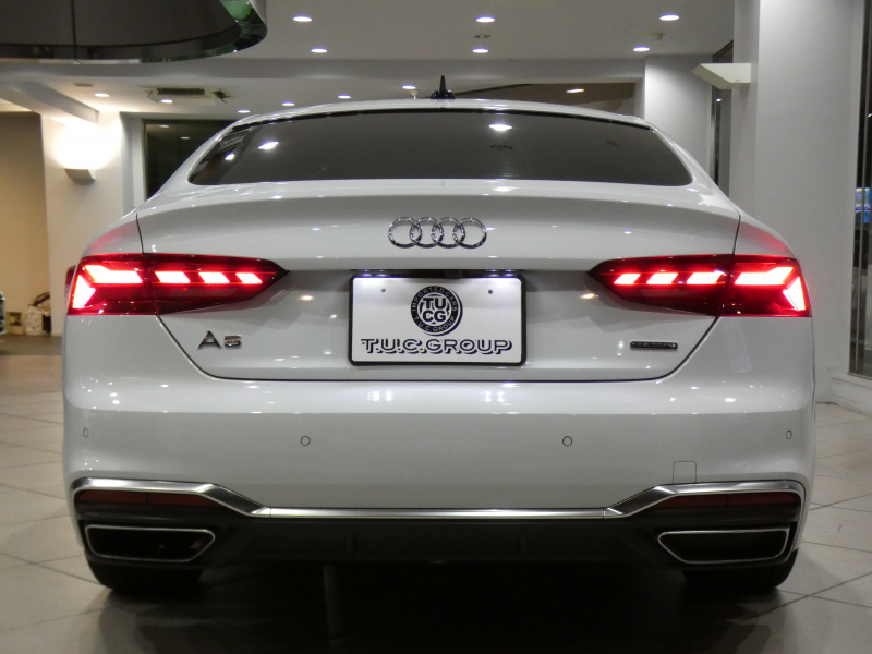 アウディ A5 A5ｽﾎﾟｰﾂﾊﾞｯｸ 40TDIｸﾜﾄﾛ Sﾗｲﾝ　1ｵｰﾅｰ 後期 追ACC ﾚｰﾝ&ｻｲﾄﾞｱｼｽﾄ 衝突軽減 半革 全席ﾋｰﾀｰ ﾀｯﾁP対応MMIﾅﾋﾞ ﾊﾞｰﾁｬﾙCP+ 全周囲ｶﾒﾗ PDC ﾏﾄﾘｸｽLED ｱﾝﾋﾞｴﾝﾄﾗｲﾄ Sﾗｲﾝｴｸｽﾃﾘｱ&18AW　2年保証