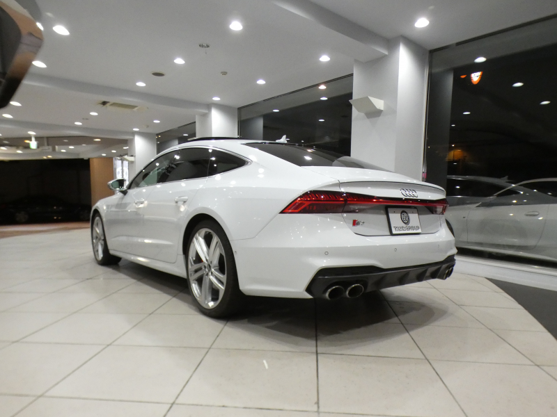 アウディ S7 【ｷｬﾝﾍﾟｰﾝ価格】S7ｽﾎﾟｰﾂﾊﾞｯｸ　ADVｷｰ 追ACC ﾚｰﾝ&ｻｲﾄﾞｱｼｽﾄ 衝突軽減 黒革 全席ﾋｰﾀｰ ﾊﾟﾉﾗﾏSR ﾀｯﾁP対応MMIﾅﾋﾞTV ﾊﾞｰﾁｬﾙCP+ 全周囲ｶﾒﾗ PDC HDﾏﾄﾘｸｽLED ﾚｰｻﾞｰﾗｲﾄ ｴｱｻｽ 専用ｴｸｽﾃﾘｱ OP21AW 450ps　2年保証