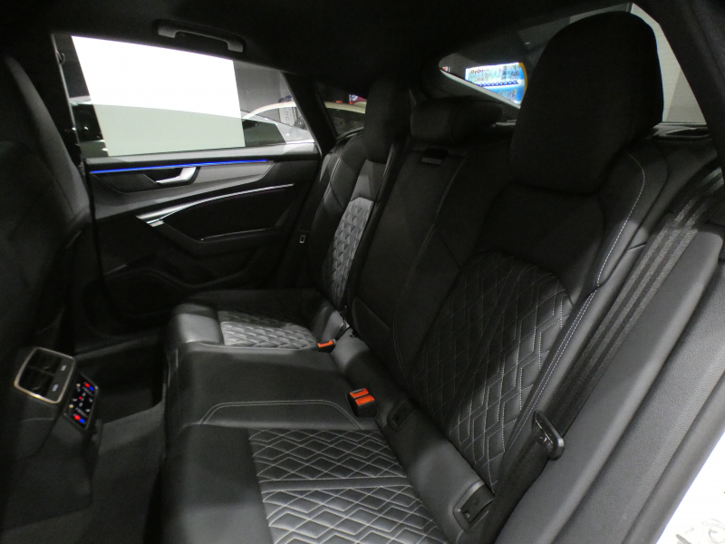 アウディ S7 【ｷｬﾝﾍﾟｰﾝ価格】S7ｽﾎﾟｰﾂﾊﾞｯｸ　ADVｷｰ 追ACC ﾚｰﾝ&ｻｲﾄﾞｱｼｽﾄ 衝突軽減 黒革 全席ﾋｰﾀｰ ﾊﾟﾉﾗﾏSR ﾀｯﾁP対応MMIﾅﾋﾞTV ﾊﾞｰﾁｬﾙCP+ 全周囲ｶﾒﾗ PDC HDﾏﾄﾘｸｽLED ﾚｰｻﾞｰﾗｲﾄ ｴｱｻｽ 専用ｴｸｽﾃﾘｱ OP21AW 450ps　2年保証