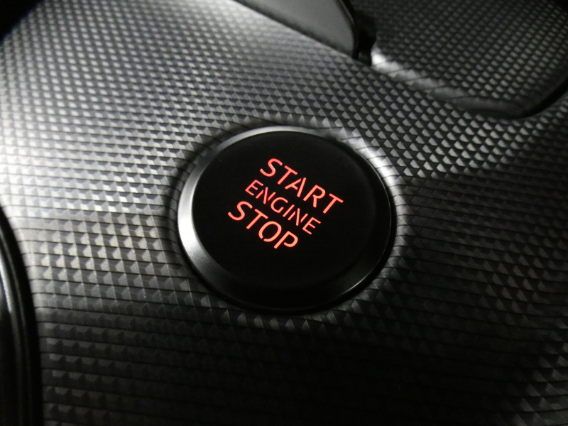 アウディ TTクーペ TTｸｰﾍﾟ 40TFSI ｺﾝﾌｫｰﾄPKG　後期 ADVｷｰ ｸﾙｺﾝ ﾚｰﾝ&ｻｲﾄﾞｱｼｽﾄ ｴﾌｪｸﾄｸﾛｽｼｰﾄ ｼｰﾄﾋｰﾀｰ MMIﾅﾋﾞ ﾊﾞｰﾁｬﾙCP Bｶﾒﾗ PDC LEDﾗｲﾄ 18AW　2年保証