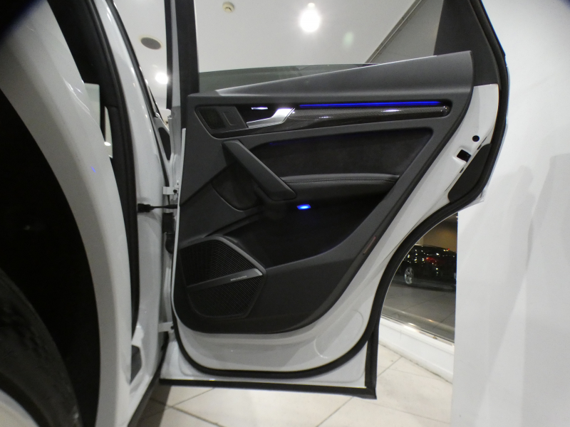 アウディ SQ5 SQ5 3.0TFSIｸﾜﾄﾛ ｱｼｽﾀﾝｽPKG　ADVｷｰ 追ACC ﾚｰﾝ&ｻｲﾄﾞｱｼｽﾄ 衝突軽減 半革 ﾋｰﾀｰ MMIﾅﾋﾞ ﾊﾞｰﾁｬﾙCP B&Oｻｳﾝﾄﾞ Bｶﾒﾗ PDC ﾏﾄﾘｸｽLED ｱﾝﾋﾞｴﾝﾄﾗｲﾄ ｵｰﾄﾃｰﾙｹﾞｰﾄ 専用ｴｸｽﾃﾘｱ&21AW ﾚｯﾄﾞｷｬﾘﾊﾟｰ 354ps　2年保証