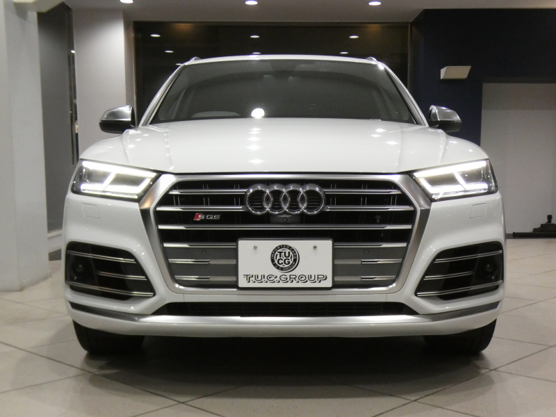 アウディ SQ5 SQ5 3.0TFSIｸﾜﾄﾛ ｱｼｽﾀﾝｽPKG　ADVｷｰ 追ACC ﾚｰﾝ&ｻｲﾄﾞｱｼｽﾄ 衝突軽減 半革 ﾋｰﾀｰ MMIﾅﾋﾞ ﾊﾞｰﾁｬﾙCP B&Oｻｳﾝﾄﾞ Bｶﾒﾗ PDC ﾏﾄﾘｸｽLED ｱﾝﾋﾞｴﾝﾄﾗｲﾄ ｵｰﾄﾃｰﾙｹﾞｰﾄ 専用ｴｸｽﾃﾘｱ&21AW ﾚｯﾄﾞｷｬﾘﾊﾟｰ 354ps　2年保証