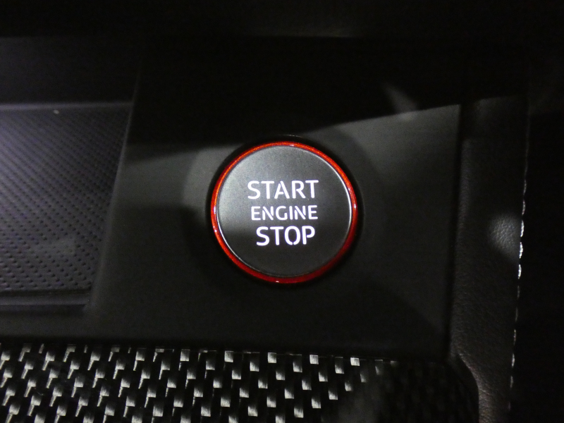 アウディ SQ5 SQ5 3.0TFSIｸﾜﾄﾛ ｱｼｽﾀﾝｽPKG　ADVｷｰ 追ACC ﾚｰﾝ&ｻｲﾄﾞｱｼｽﾄ 衝突軽減 半革 ﾋｰﾀｰ MMIﾅﾋﾞ ﾊﾞｰﾁｬﾙCP B&Oｻｳﾝﾄﾞ Bｶﾒﾗ PDC ﾏﾄﾘｸｽLED ｱﾝﾋﾞｴﾝﾄﾗｲﾄ ｵｰﾄﾃｰﾙｹﾞｰﾄ 専用ｴｸｽﾃﾘｱ&21AW ﾚｯﾄﾞｷｬﾘﾊﾟｰ 354ps　2年保証