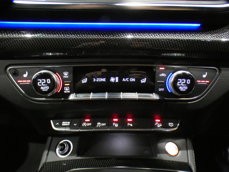アウディ SQ5 SQ5 3.0TFSIｸﾜﾄﾛ ｱｼｽﾀﾝｽPKG　ADVｷｰ 追ACC ﾚｰﾝ&ｻｲﾄﾞｱｼｽﾄ 衝突軽減 半革 ﾋｰﾀｰ MMIﾅﾋﾞ ﾊﾞｰﾁｬﾙCP B&Oｻｳﾝﾄﾞ Bｶﾒﾗ PDC ﾏﾄﾘｸｽLED ｱﾝﾋﾞｴﾝﾄﾗｲﾄ ｵｰﾄﾃｰﾙｹﾞｰﾄ 専用ｴｸｽﾃﾘｱ&21AW ﾚｯﾄﾞｷｬﾘﾊﾟｰ 354ps　2年保証