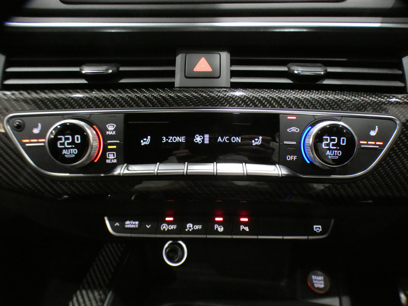 アウディ RS4アバント RS4ｱﾊﾞﾝﾄ 2.9TFSIｸﾜﾄﾛ ｱｼｽﾀﾝｽPKG　ADVｷｰ 追ACC ﾚｰﾝ&ｻｲﾄﾞｱｼｽﾄ ｱｳﾃﾞｨﾌﾟﾚｾﾝｽ 黒革 全席ﾋｰﾀｰ ﾊﾟﾉﾗﾏSR MMIﾅﾋﾞ ﾊﾞｰﾁｬﾙCP B&Oｻｳﾝﾄﾞ 全周囲ｶﾒﾗ PDC ﾏﾄﾘｸｽLED 専用ｴｸｽﾃﾘｱ&20AW 450ps　2年保証