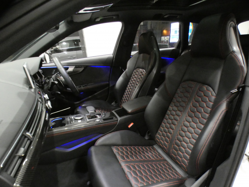 アウディ RS4アバント RS4ｱﾊﾞﾝﾄ 2.9TFSIｸﾜﾄﾛ ｱｼｽﾀﾝｽPKG　ADVｷｰ 追ACC ﾚｰﾝ&ｻｲﾄﾞｱｼｽﾄ ｱｳﾃﾞｨﾌﾟﾚｾﾝｽ 黒革 全席ﾋｰﾀｰ ﾊﾟﾉﾗﾏSR MMIﾅﾋﾞ ﾊﾞｰﾁｬﾙCP B&Oｻｳﾝﾄﾞ 全周囲ｶﾒﾗ PDC ﾏﾄﾘｸｽLED 専用ｴｸｽﾃﾘｱ&20AW 450ps　2年保証