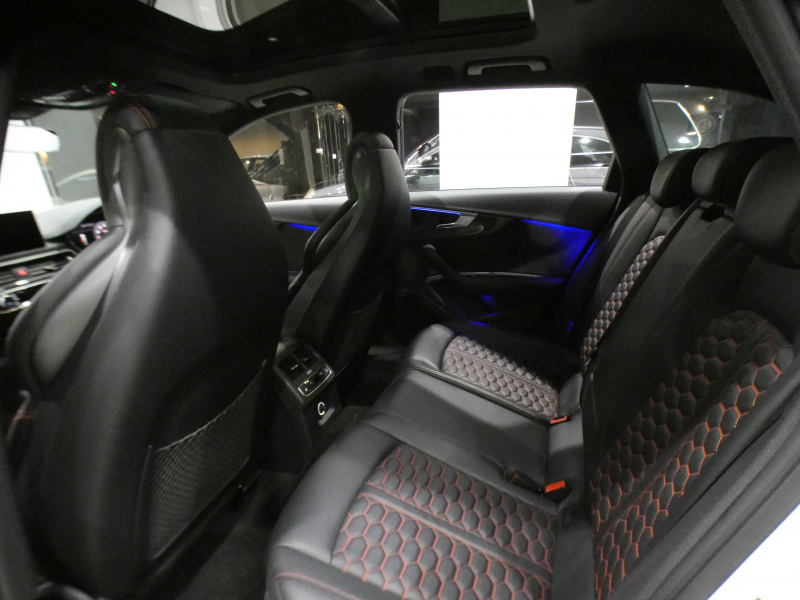アウディ RS4アバント RS4ｱﾊﾞﾝﾄ 2.9TFSIｸﾜﾄﾛ ｱｼｽﾀﾝｽPKG　ADVｷｰ 追ACC ﾚｰﾝ&ｻｲﾄﾞｱｼｽﾄ ｱｳﾃﾞｨﾌﾟﾚｾﾝｽ 黒革 全席ﾋｰﾀｰ ﾊﾟﾉﾗﾏSR MMIﾅﾋﾞ ﾊﾞｰﾁｬﾙCP B&Oｻｳﾝﾄﾞ 全周囲ｶﾒﾗ PDC ﾏﾄﾘｸｽLED 専用ｴｸｽﾃﾘｱ&20AW 450ps　2年保証