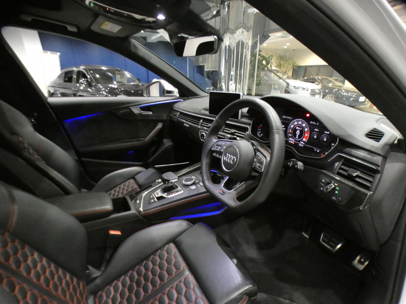 アウディ RS4アバント RS4ｱﾊﾞﾝﾄ 2.9TFSIｸﾜﾄﾛ ｱｼｽﾀﾝｽPKG　ADVｷｰ 追ACC ﾚｰﾝ&ｻｲﾄﾞｱｼｽﾄ ｱｳﾃﾞｨﾌﾟﾚｾﾝｽ 黒革 全席ﾋｰﾀｰ ﾊﾟﾉﾗﾏSR MMIﾅﾋﾞ ﾊﾞｰﾁｬﾙCP B&Oｻｳﾝﾄﾞ 全周囲ｶﾒﾗ PDC ﾏﾄﾘｸｽLED 専用ｴｸｽﾃﾘｱ&20AW 450ps　2年保証