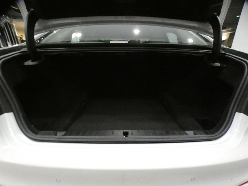 BMW 7シリーズ 740i　ﾃﾞｨｽﾌﾟﾚｲｷｰ  Dｱｼｽﾄ+ 追ACC ﾚｰﾝCHW 衝突軽減 黒革 全席ﾋｰﾀｰ ﾍﾞﾝﾁﾚｰﾀｰ ﾏｯｻｰｼﾞ機能 iﾄﾞﾗｲﾌﾞﾅﾋﾞ(第6世代ﾀｯﾁP対応) harman/K 全周囲ｶﾒﾗ PDC ﾜｲﾔﾚｽCH LEDﾗｲﾄ ｿﾌﾄｸﾛｰｽﾞ 19AW　2年保証