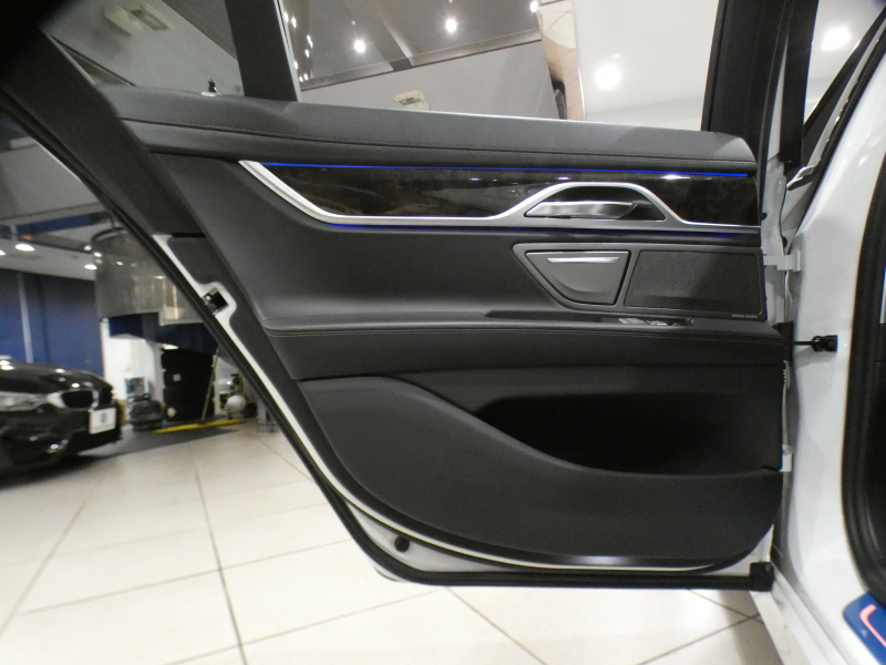 BMW 7シリーズ 740i　ﾃﾞｨｽﾌﾟﾚｲｷｰ  Dｱｼｽﾄ+ 追ACC ﾚｰﾝCHW 衝突軽減 黒革 全席ﾋｰﾀｰ ﾍﾞﾝﾁﾚｰﾀｰ ﾏｯｻｰｼﾞ機能 iﾄﾞﾗｲﾌﾞﾅﾋﾞ(第6世代ﾀｯﾁP対応) harman/K 全周囲ｶﾒﾗ PDC ﾜｲﾔﾚｽCH LEDﾗｲﾄ ｿﾌﾄｸﾛｰｽﾞ 19AW　2年保証